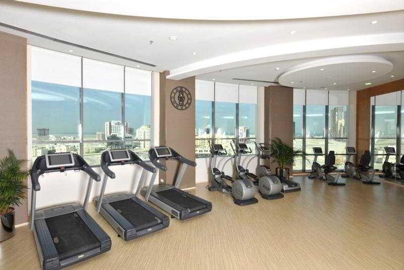 マナーマ フレイザー スイーツ シーフ バーレーンアパートホテル エクステリア 写真 A gym in a hotel