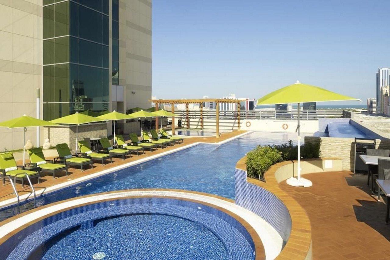 マナーマ フレイザー スイーツ シーフ バーレーンアパートホテル エクステリア 写真 Rooftop pool